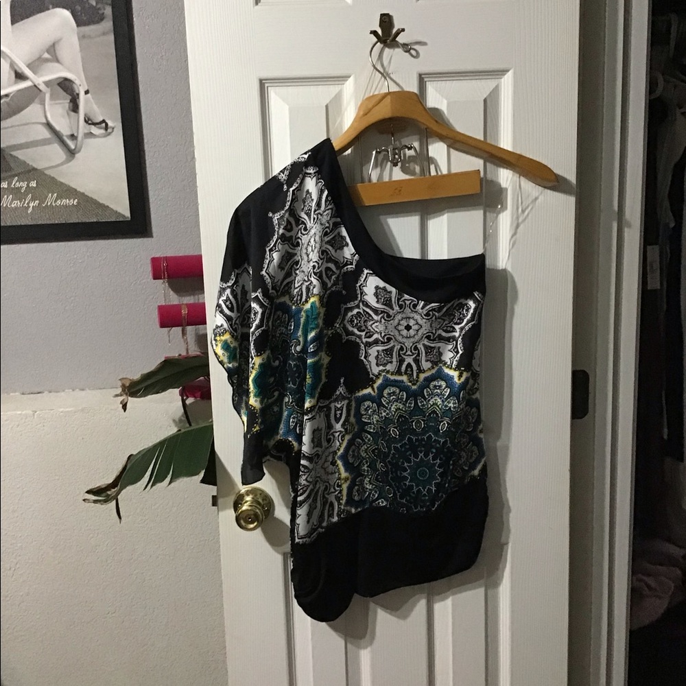 One shoulder dressy top